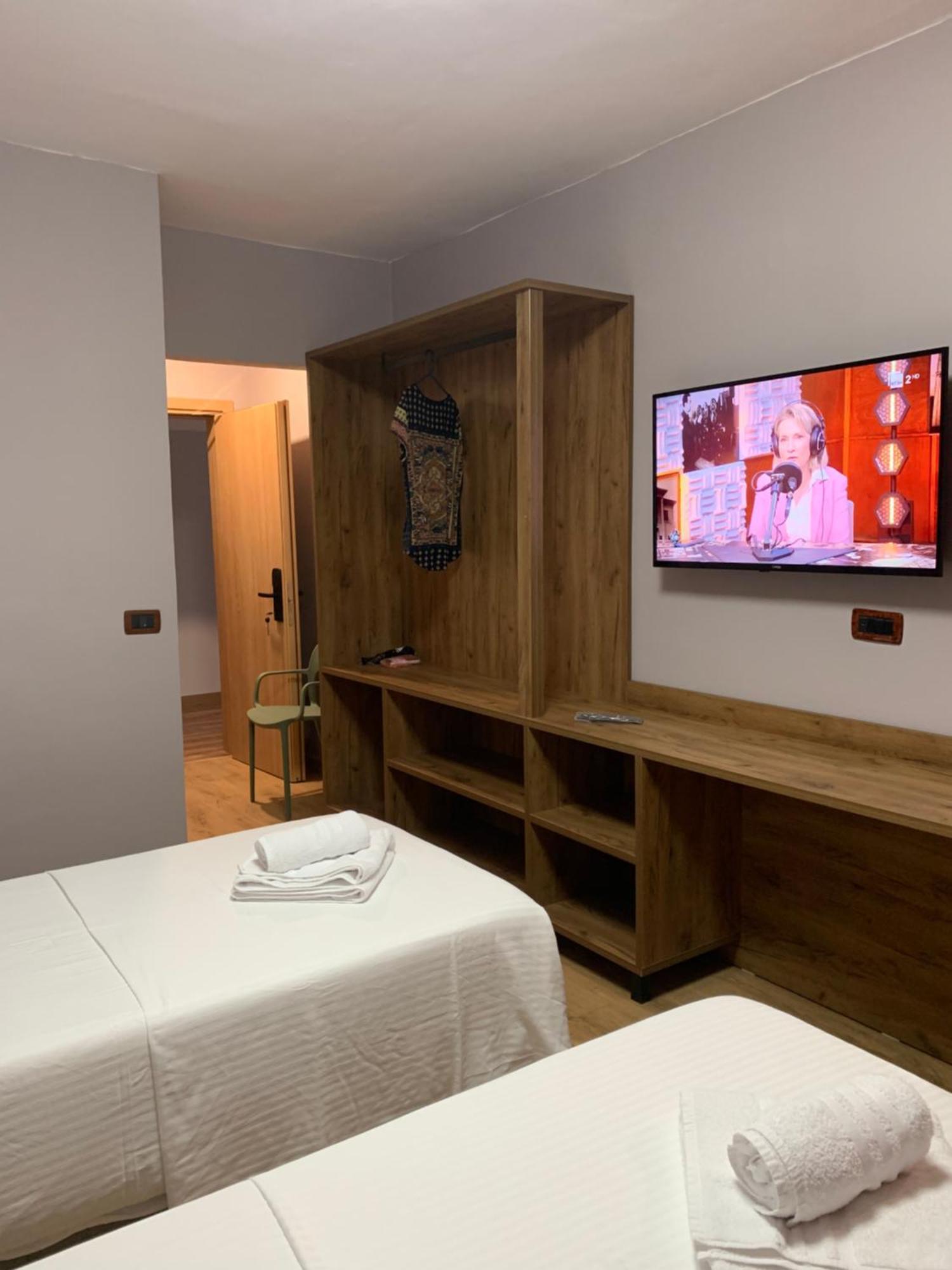סרנדה Hotel Dodona מראה חיצוני תמונה