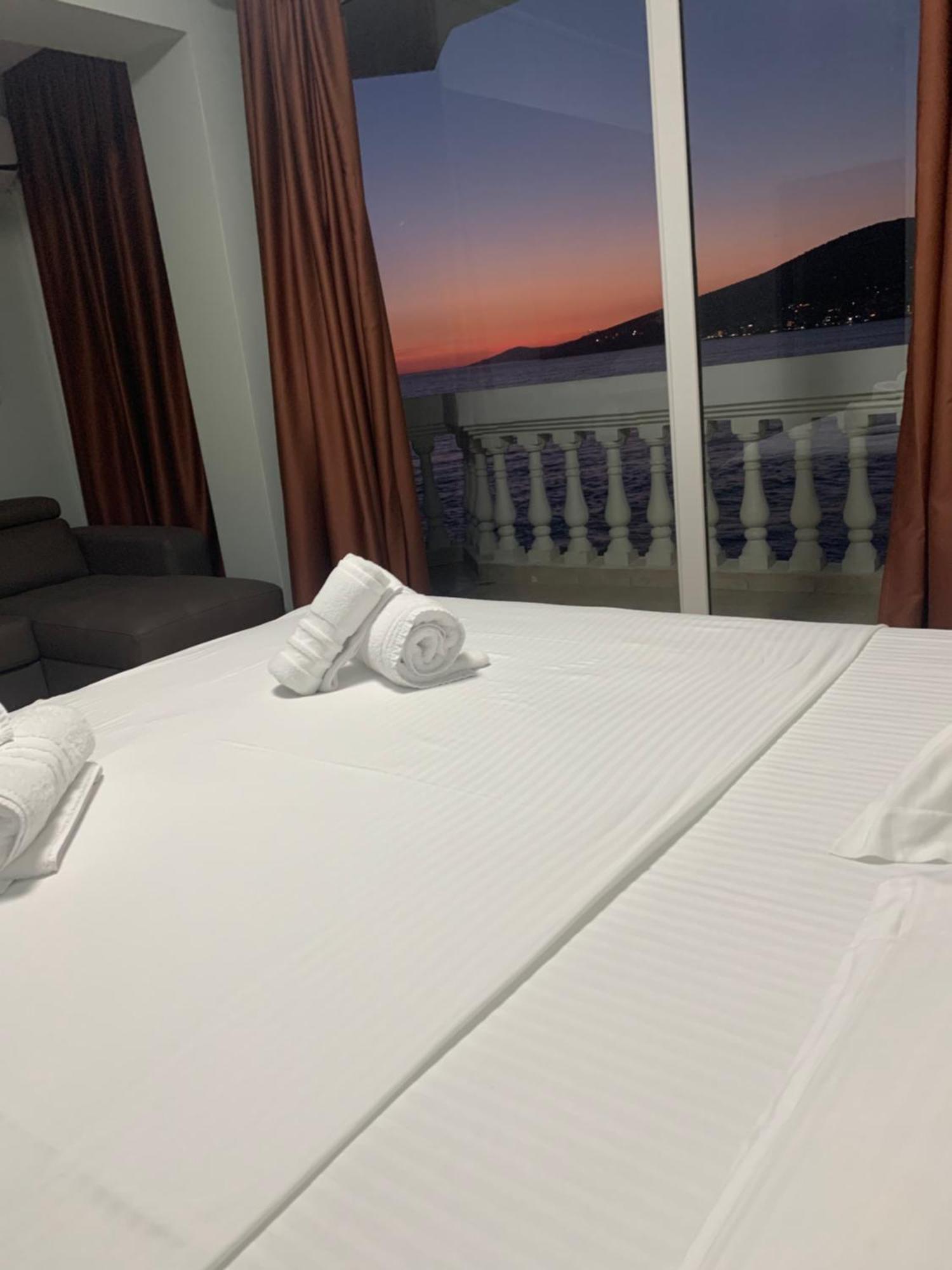 סרנדה Hotel Dodona מראה חיצוני תמונה